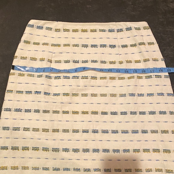 Ann Taylor Loft Woven Mini Skirt - Picture 8 of 8